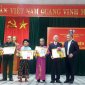 Đảng ủy Thị trấn Thường Xuân long trọng tổ chức Lễ trao tặng Huy hiệu 55 năm; 50 năm; 45 năm; 40 và 30 năm tuổi Đảng.